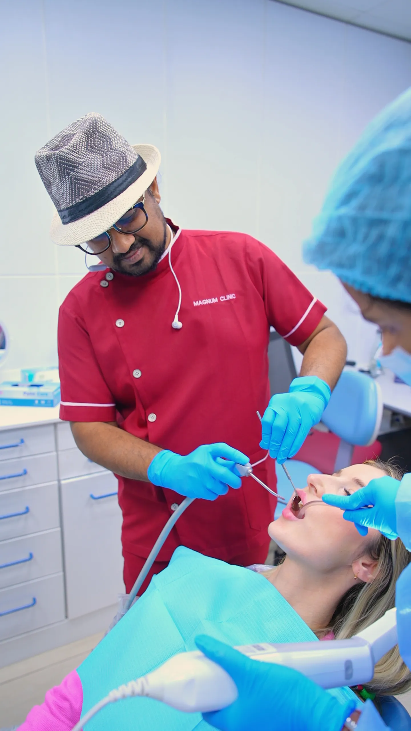Cosmetic and restorative dentistry, smile design, and orthodontics at Magnum Clinic